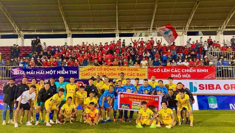 Vô địch Cúp giao hữu Hoàng Đế nhưng sau đó HAGL lại thi đấu nhạt nhòa tại V.League 2022. Ảnh HAGL.