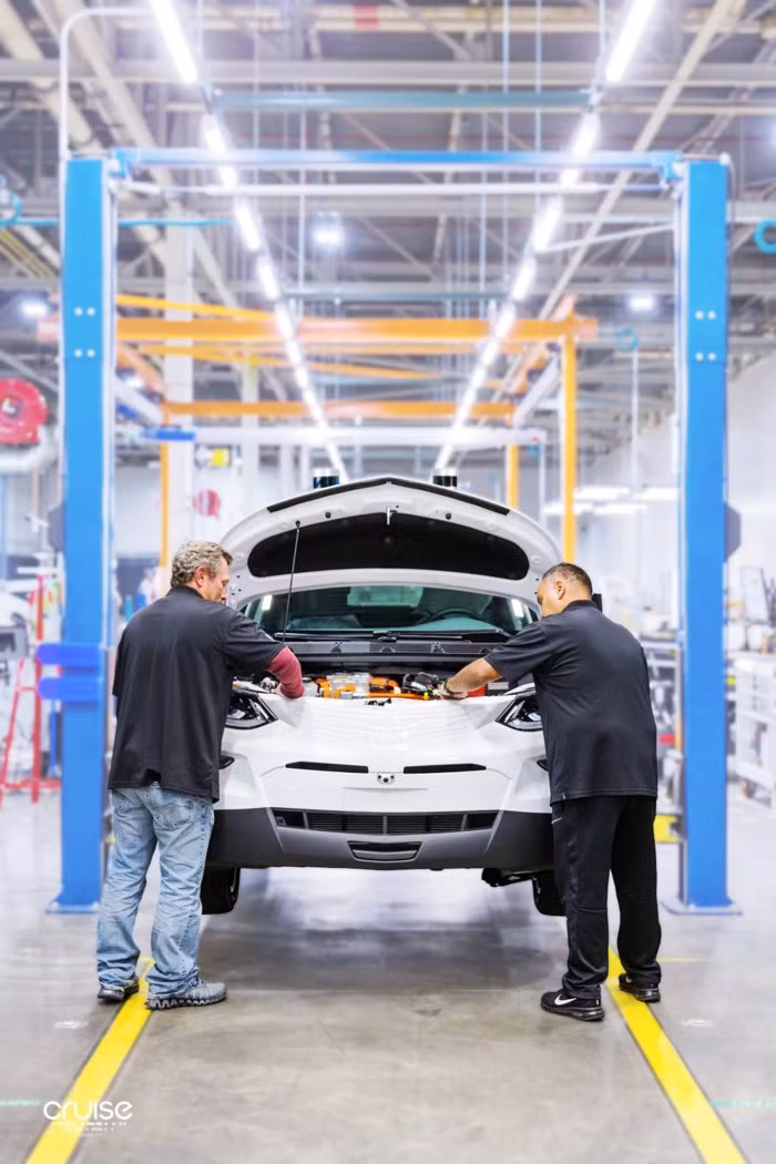 Mẫu ô tô không người lái sẽ chính thức tới tay người dùng vào năm tới - Ảnh 7