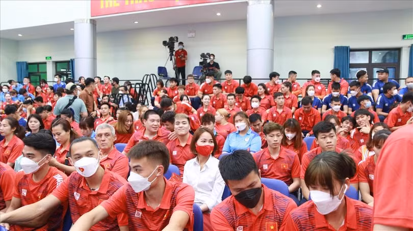 Các VĐV tự tin vào chiến thắng. Ảnh LĐ