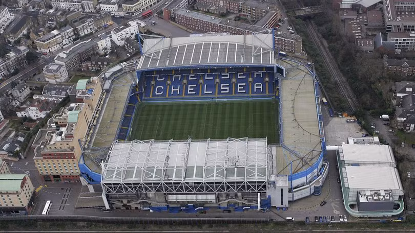 Stamford Bridge gọi tên ai? Ảnh AP.