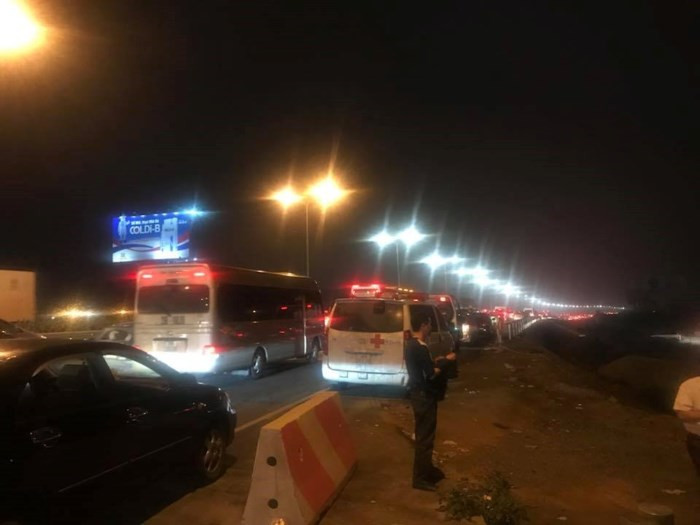 Ùn tắc tuyến cao tốc cửa ngõ cuối đợt nghỉ Tết: Những bình luận 'xả stress' của cư dân mạng - Ảnh 2