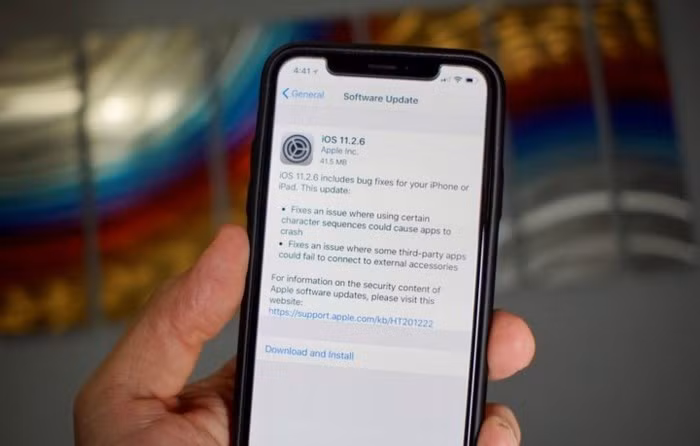 Apple đã khóa sign và chặn đường về iOS 11.2.5 - Ảnh 2