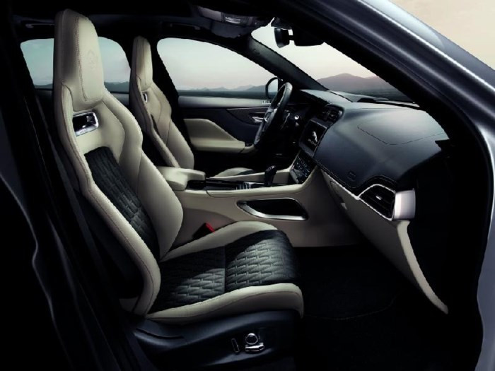 Jaguar F-Pace SVR với công suất 'khủng' thách thức Mercedes - AMG GLS 63 - Ảnh 8