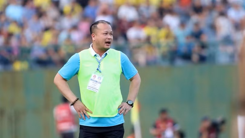 Hoàng Thanh Tùng trở lại làm Giám đốc Kỹ thuật, nhằm hỗ trợ về chuyên môn lẫn tin thần cho BHL, cầu thủ đội bóng. Ảnh THFC