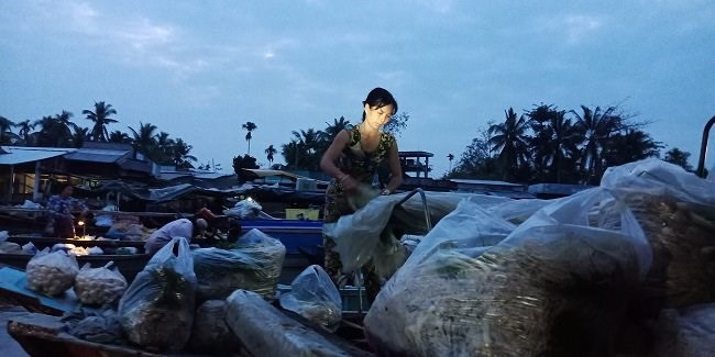 Một khoảng lặng miền Tây trước Tết cổ truyền qua ống kính OPPO F5 - Ảnh 18