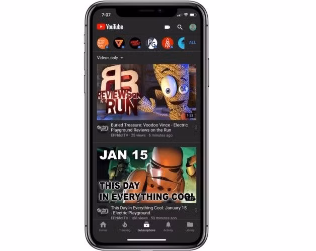 Cách bật chế độ màu tối của YouTube trên các thiết bị iOS - Ảnh 1