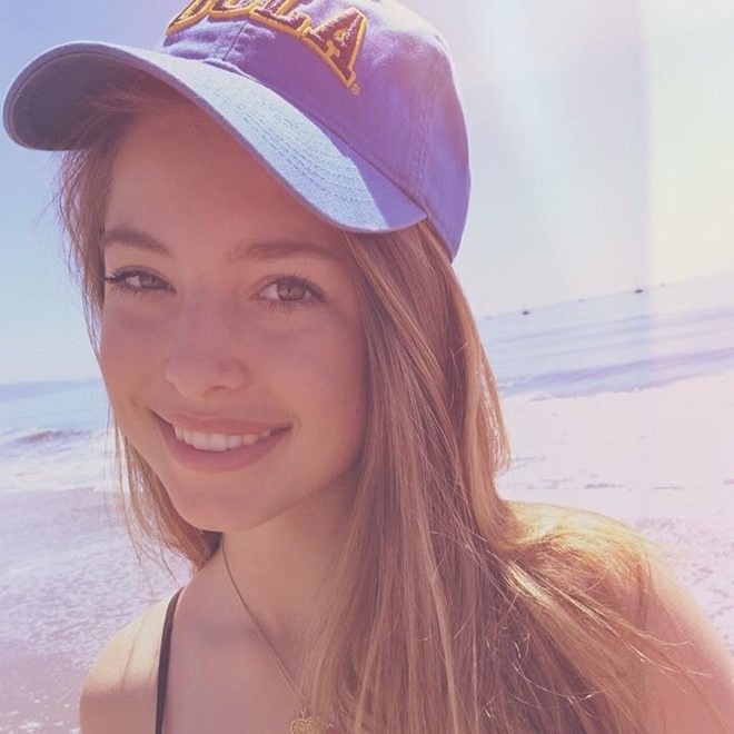 Con gái 19 tuổi xinh đẹp và tài giỏi của Steve Jobs - Ảnh 16