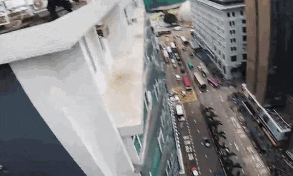 Thót tim với cảnh nhảy parkour qua tòa nhà trọc trời từ góc nhìn của người nhảy - Ảnh 2