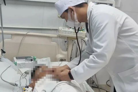 Nhiều người nhập viện sau khi ăn bánh mì