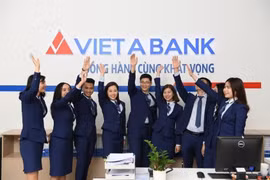 Cổ đông lớn muốn thoái bớt vốn tại VietABank trước thềm "chuyển nhà” lên HoSE