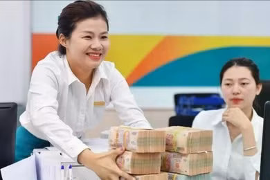 Vì sao ngân hàng ồ ạt tuyển quân sau làn sóng cắt giảm?