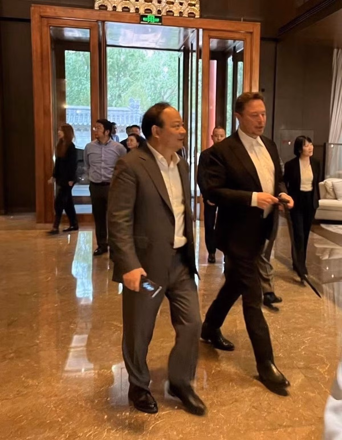 cung-elon-musk.jpg