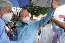 Chủ tịch nước: "Tiêm vắc xin chậm là chúng ta có lỗi với nhân dân!"