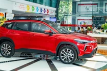 Cận cảnh Toyota Corolla Cross 2024 giá từ 820 triệu đồng