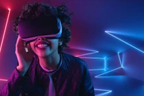 Trẻ em đối mặt nội dung độc hại trên vũ trụ ảo