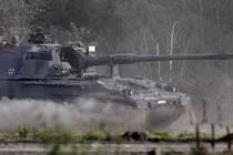 Pháo tự hành Panzerhaubitze 2000 Đức. Ảnh Reuters