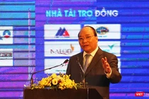 Thủ tướng Chính phủ Nguyễn Xuân Phúc phát biểu tại sự kiện Diễn đàn đầu tư Đà Nẵng năm 2017 diễn ra sáng 15/10