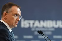 Trưởng đoàn đàm phán Nga, ông Vladimir Medinsky. Ảnh: Sputnik.