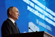 Tổng thống Nga Vladimir Putin phát biểu hôm 16/12. Ảnh: Sputnik.