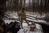 Ukraine sẽ phân bổ 60 triệu USD mỗi tháng cho các đơn vị chiến đấu mua máy bay không người lái mới. Ảnh: Getty.