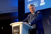 Đại sứ Ukraine tại Vương quốc Anh, Tướng Valery Zaluzhny phát biểu tại một hội nghị ở London, Vương quốc Anh trong tháng 7. Ảnh: Getty.