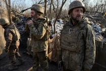 Binh sĩ Ukraine trên tiền tuyến. Ảnh: Getty.