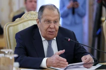 Ngoại trưởng Nga Sergei Lavrov phát biểu trong cuộc họp với người đồng cấp Kazakhstan Ermek Kosherbayev tại Moscow, Nga, ngày 22/10. Ảnh: Reuters.