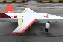 Mẫu UAV tàng hình mới được Tập đoàn Hàng không Vũ trụ Hàn Quốc cho ra mắt. Ảnh: MW.