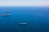 Phương Tây đang áp đặt nhiều biện pháp trừng phạt đối với dầu xuất khẩu của Nga (Ảnh: Sputnik)