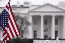 Giới chức Mỹ được cho là đang thảo luận về kế hoạch giảm thiểu tác động do mức thuế mà ông Trump áp đặt. Ảnh: Getty.