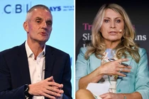 Tổng giám đốc BBC Tim Davie và Giám đốc tin tức Deborah Turness. Ảnh: Reuters/Getty.