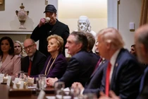 Tổng thống Mỹ Donald Trump chủ trì cuộc họp nội các vào tháng 2. Ảnh: Getty.