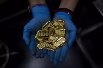 Giá vàng tuần tới tuỳ thuộc vào dữ liệu về lạm phát mà Mỹ sắp công bố (Ảnh: Business Standard)