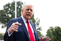 Tổng thống Mỹ Donald Trump tại Bãi cỏ phía Nam của Nhà Trắng ở Washington, Mỹ ngày 30/9. Ảnh: Getty.