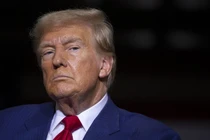 Tổng thống Mỹ Donald Trump gây sức ép cho Ukraine phải đạt được thỏa thuận với Nga. Ảnh: Getty.