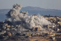 Một cuộc tấn công của Israel ở Khiam, Lebanon, ngày 20/10 (Ảnh: Reuters)