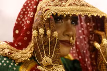 Một cô dâu được nhìn thấy trong lễ cưới ở Karachi, Pakistan, vào tháng 1 năm nay. Ảnh: Xinhua.