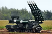 Hệ thống tên lửa phòng không tầm trung BuK-M2. Ảnh: MW.
