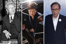 Từ trái sang phải, Tổng thống Hàn Quốc Syngman Rhee tại dinh tổng thống vào tháng 3/1955; cựu Tổng thống Park Geun-hye tại văn phòng công tố vào tháng 3/2017; và cựu tổng thống Hàn Quốc Lee Myung-bak tại phiên tòa xét xử ông vào tháng 9/2018. Ảnh: Washington Post.