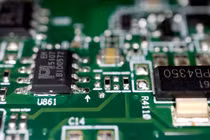 Chip bán dẫn được chụp vào ngày 17/2/2023. Ảnh: Reuters.