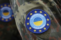 Lính Đức đeo phù hiệu của Phái bộ Hỗ trợ Quân sự Liên minh Châu Âu Ukraine (Ảnh: Getty)