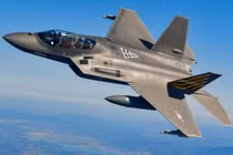 Nguyên mẫu máy bay chiến đấu KF-21 của Hàn Quốc. Ảnh: MW.