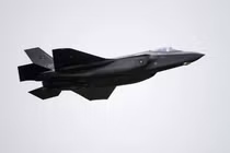 Đan Mạch đã đặt mua 27 chiếc F-35 vào năm 2016, một quyết định mà chủ tịch ủy ban quốc phòng của nước này cho biết đã khiến ông hối hận. Ảnh: AFP.