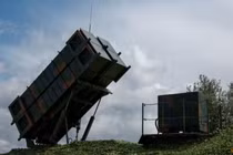 Hệ thống phòng thủ tên lửa Patriot của Mỹ trong cuộc tập trận chung giữa quân đội Israel và Mỹ. Ảnh: AFP.