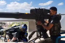 Các nhóm phiến quân ở Syria sử dụng tên lửa Javalin và TOW (Ảnh: Military Watch)