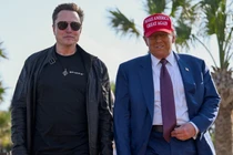 Elon Musk và Tổng thống đắc cử Mỹ Donald Trump tại Brownsville, Texas vào ngày 19/11. Ảnh: Reuters.