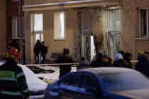 Quang cảnh cho thấy hiện trường vụ nổ được cho là đã giết chết hai sĩ quan quân đội ở Moscow, Nga ngày 17/12. Ảnh: Reuters