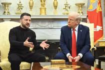 Tổng thống Trump nói với Tổng thống Ukraine Volodymyr Zelensky hôm 28/2 rằng, nếu không có viện trợ của Mỹ, đất nước của ông sẽ thua trong vòng vài tuần. Ảnh: AFP.