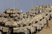 Xe tăng Israel gần biên giới với dải Gaza vào ngày 17/9. Ảnh: Getty.
