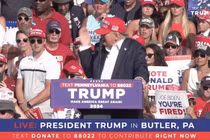 Cựu Tổng thống Mỹ Donald Trump trong sự kiện vận động tranh cử hôm 13/7 (Ảnh: Getty)